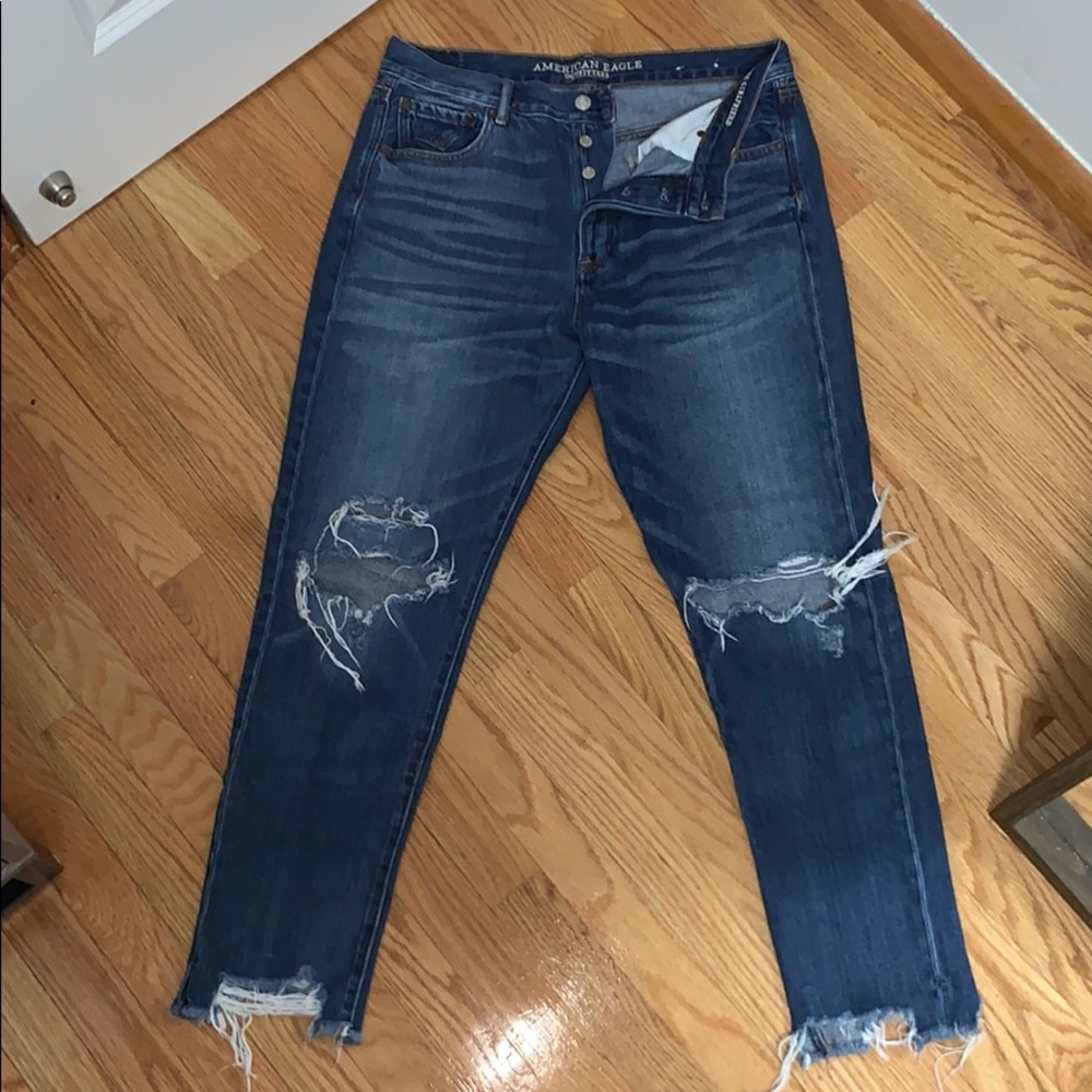 Ripped Mom Jeans